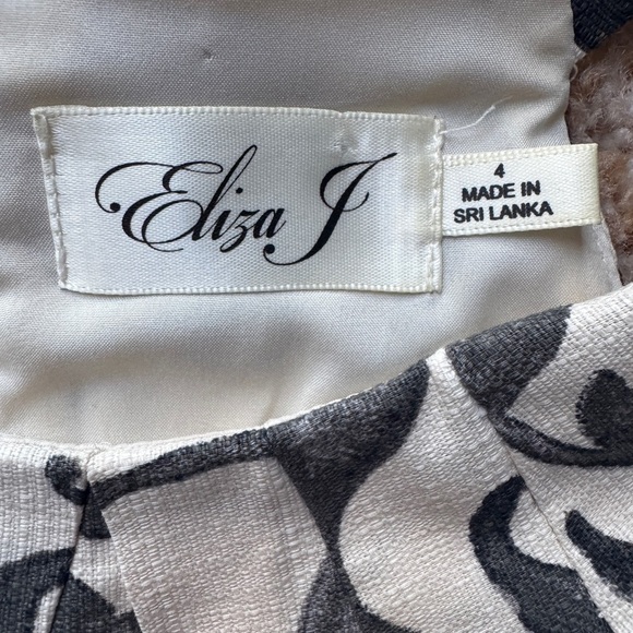 Eliza J. Multi Floral Print Fit Flare Sleeveless Dress Size 4 - Picture 4 of 6